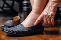 Finding Well-Fitting Shoes for Aging Feet